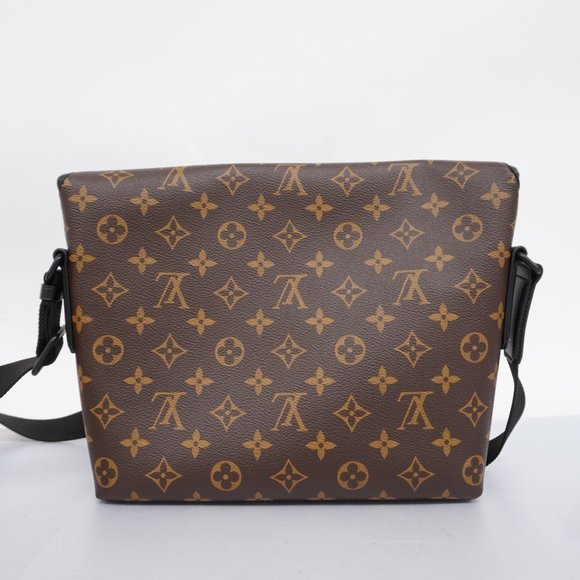 Louis Vuitton Shoulder Bag Monogram Macassar Magnetic M45557 Brown Noir Men's - Picture 16 of 16